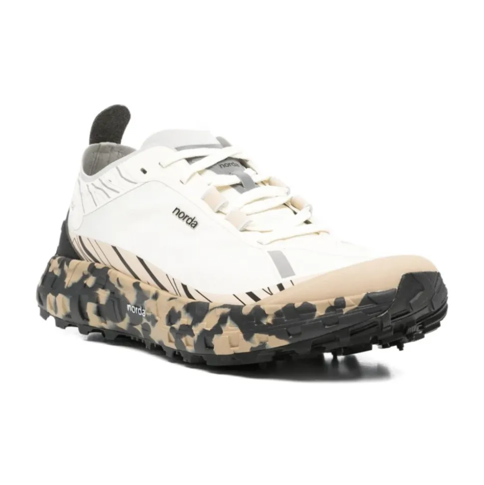 001A Sneakers