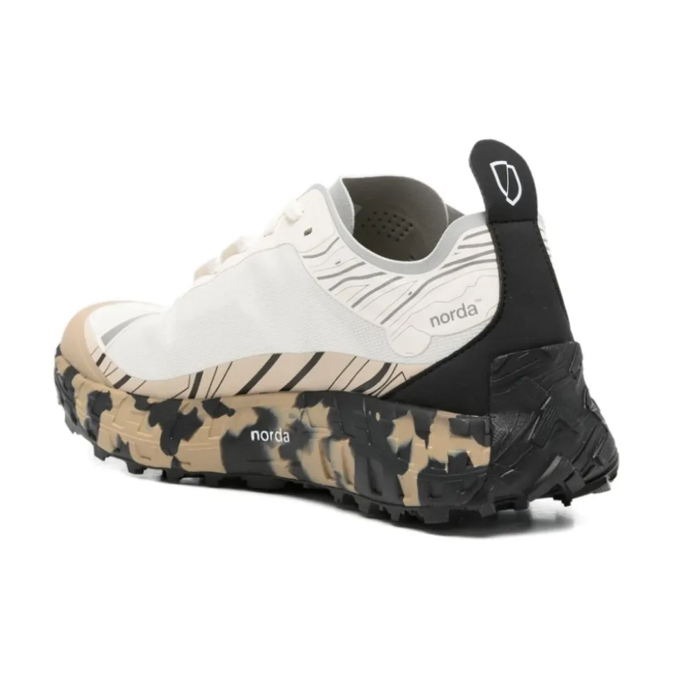 001A Sneakers