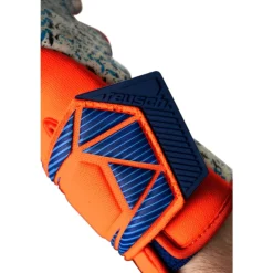 Attrakt Freegel Fusion