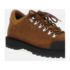 Chaussure basse d'inspiration trekking