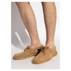 Chaussures bateau néoclassiques