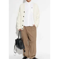 Chemise avec logo brodé