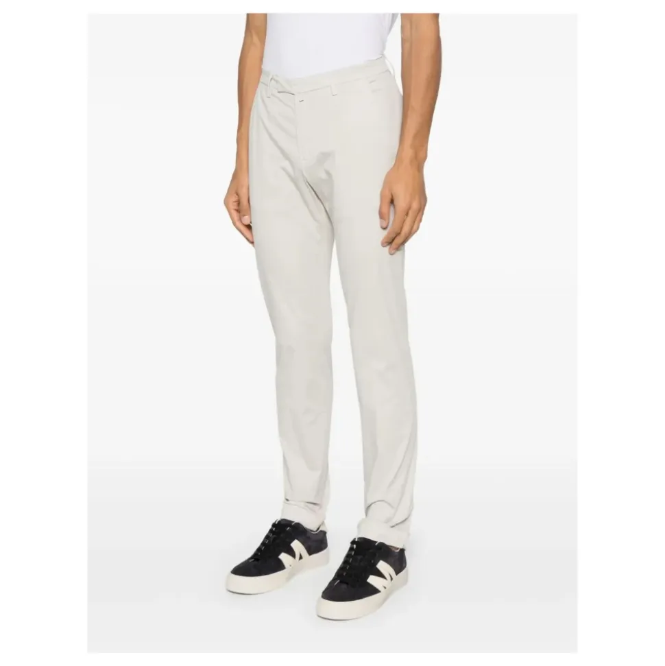 Chinos fuselés