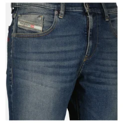 2019 D-Strukt Slim Jeans