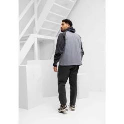 Ensemble Tech Woven