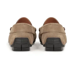 Mocassins en daim couleur taupe