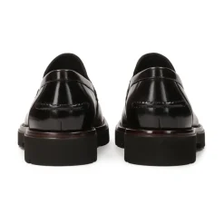 Mocassins à enfiler sur une semelle épaisse
