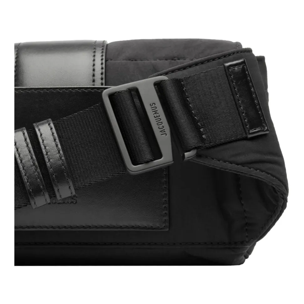 Sacs noirs avec doublure en coton