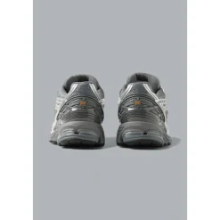 1906 Sneaker