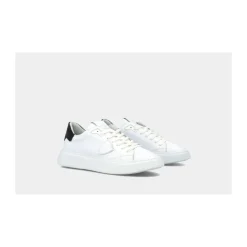 Temple Sneakers