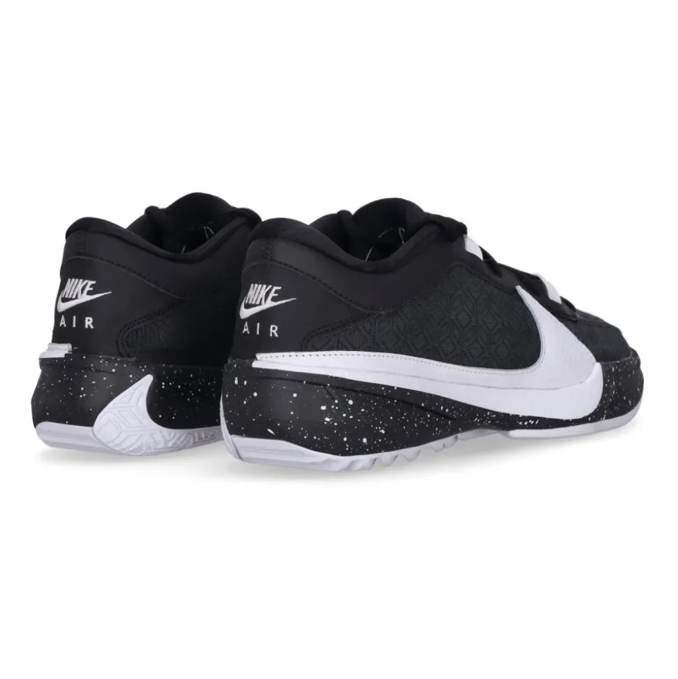 Zoom Freak 5 Chaussure de Basketball